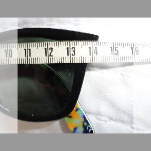 Ray Ban Wayfarer Special Edition Sunglasses - Picture 8 of 12